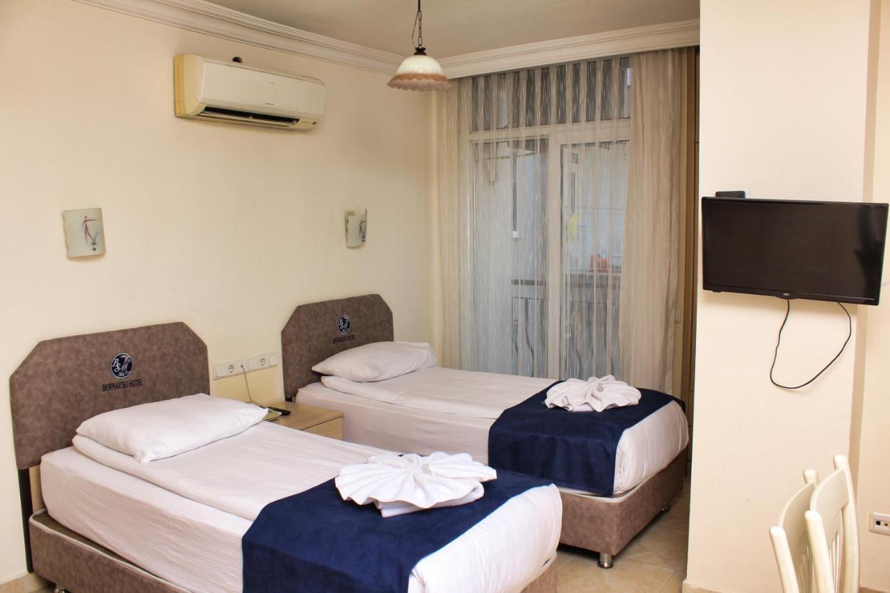 Berrak Su Hotel Antalya Exterior photo